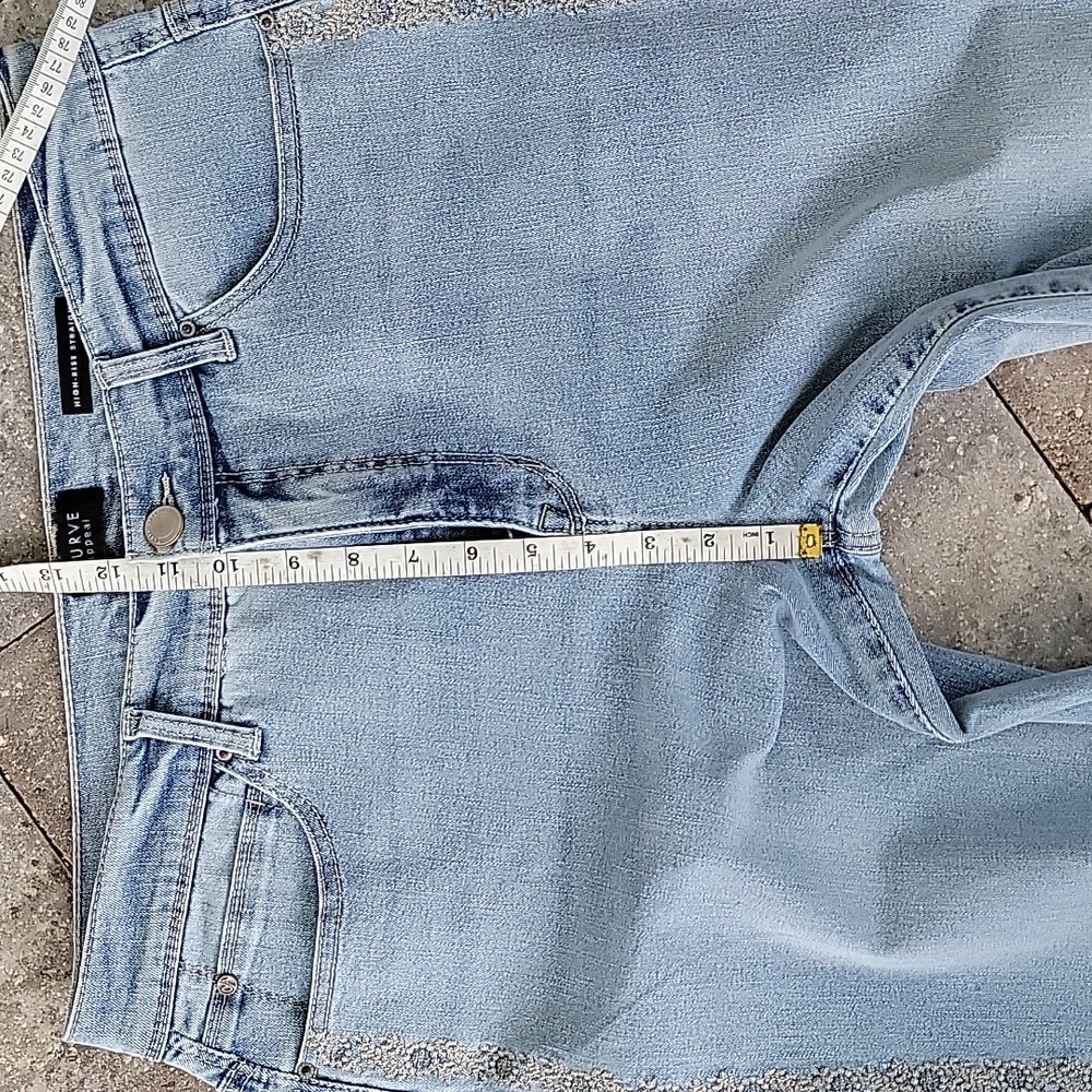 Curve Appeal High-Rise Straight Leg Jeans Contrast Stitching Embroidery Detail - Picture 9 of 11